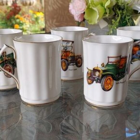 Set of six Fine bone china mugs. - Picture 8 of 12
